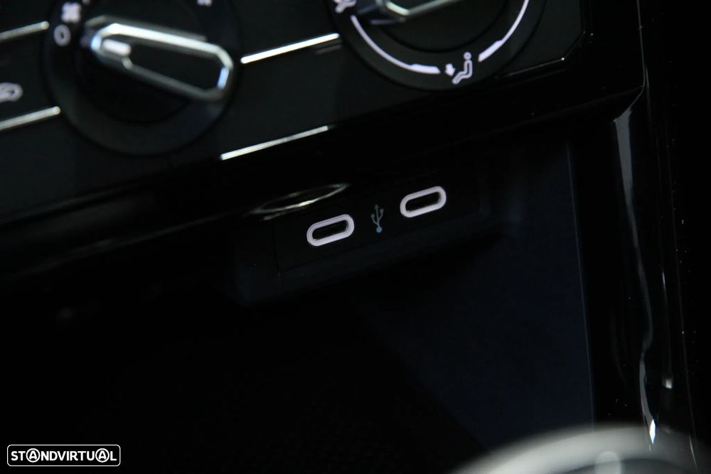 VW T-Cross 1.0 TSI Urban - 17