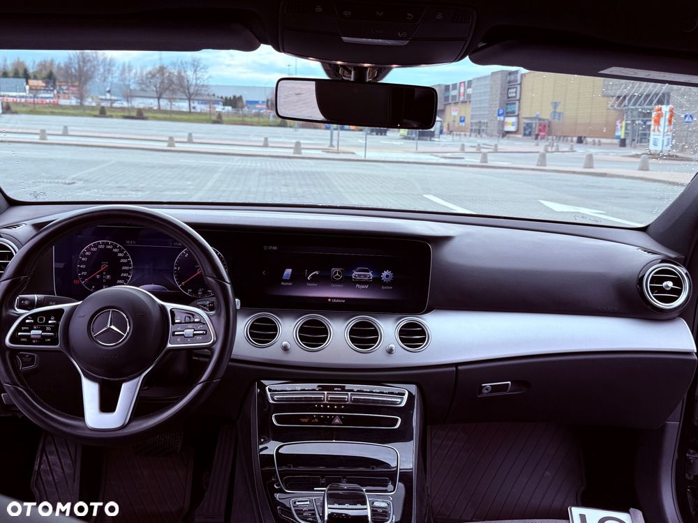 Mercedes-Benz Klasa E 220 d Avantgarde - 20