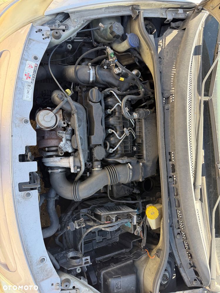 Citroën C3 1.6 HDi 110KM 2005 Exclusive na części | Silnik i skrzynia OK - 4