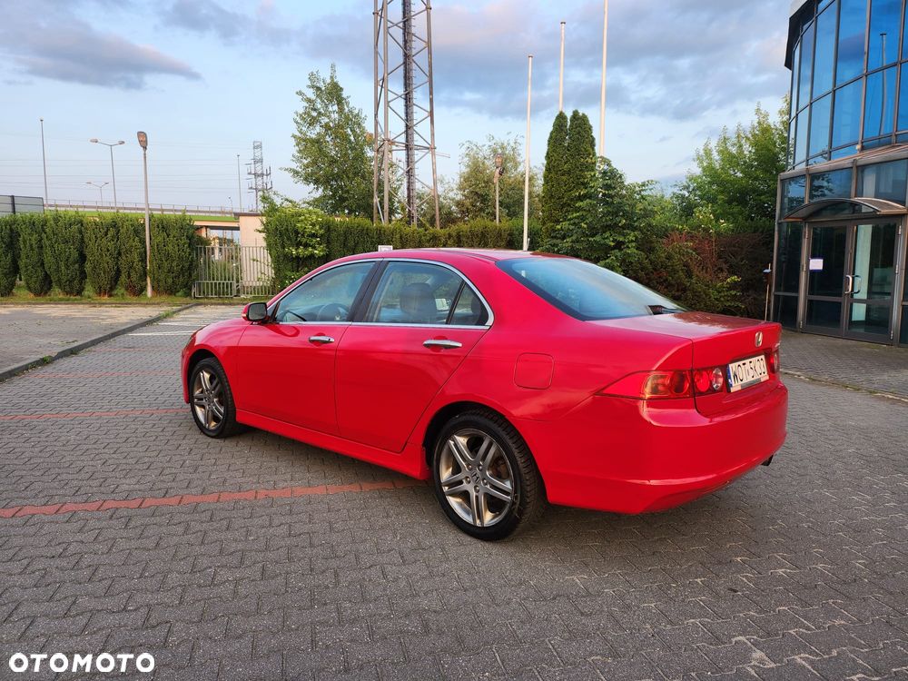 Honda Accord 2.0 Executive - 9
