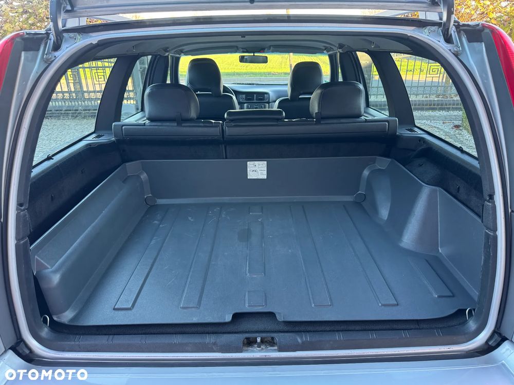 Volvo V70 2.4 T - 33