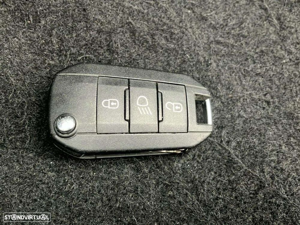 Peugeot 308 1.2 PureTech Style - 17