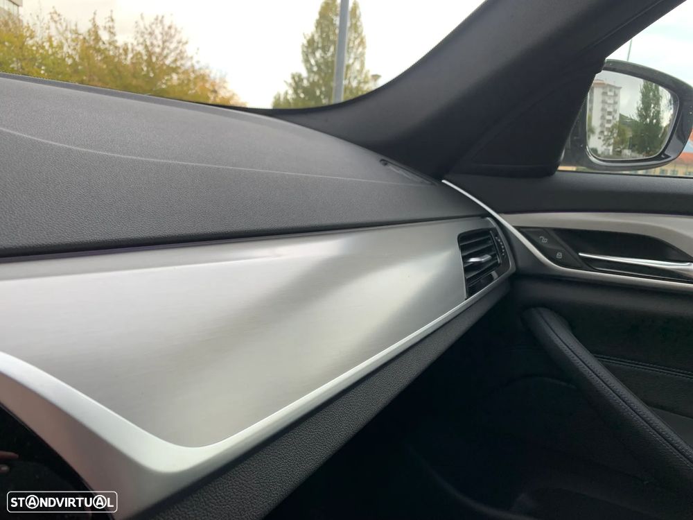 BMW 530 e iPerformance Pack M - 11