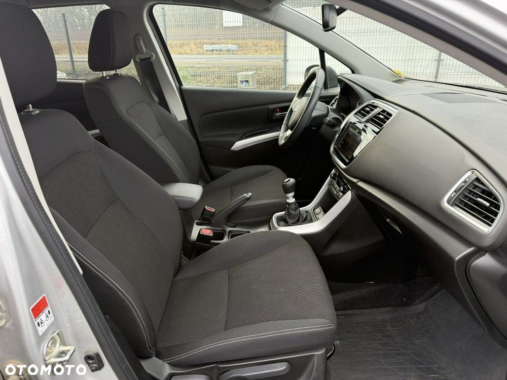 Suzuki SX4 S-Cross 1.4 SHVS Premium 4WD - 16