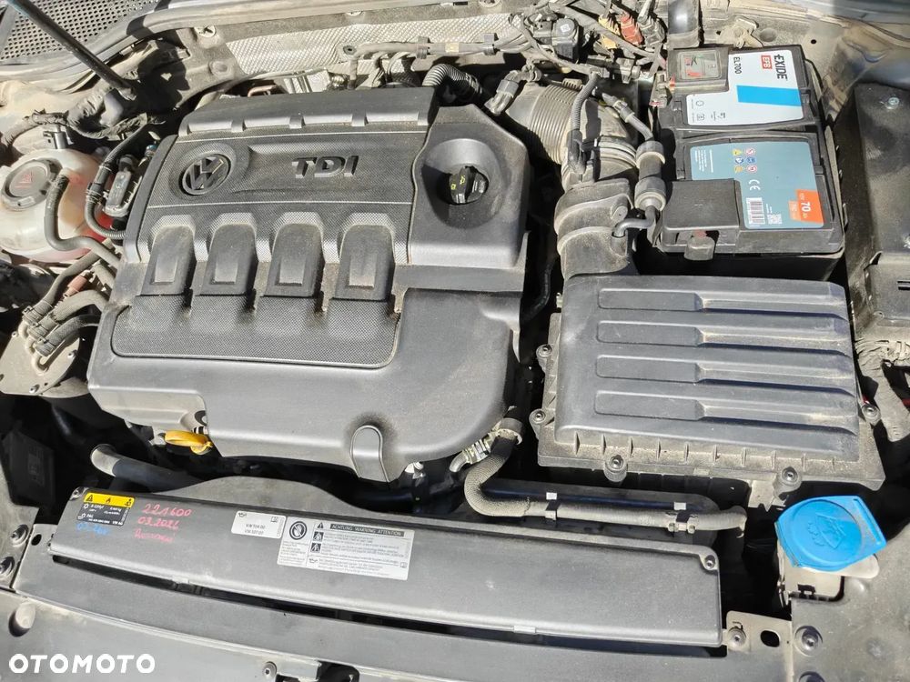 Volkswagen Passat 2.0 TDI SCR Comfortline - 20