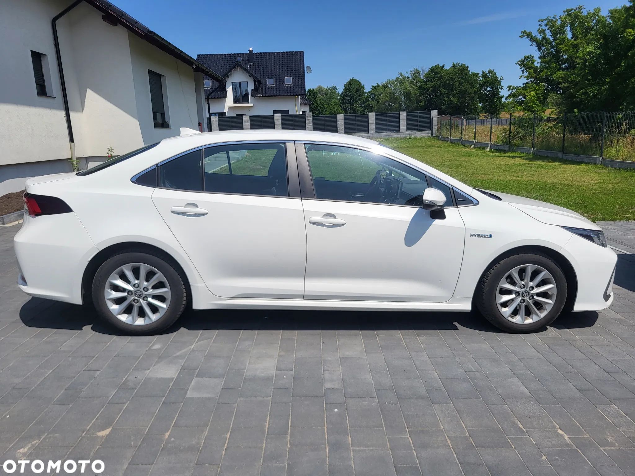 Toyota Corolla 1.8 Hybrid Comfort - 1