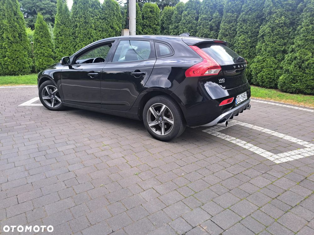 Volvo V40 T2 Drive-E Momentum - 4