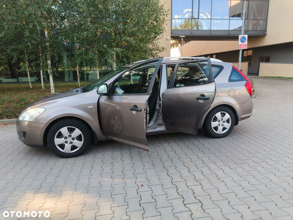 Kia Ceed - 2
