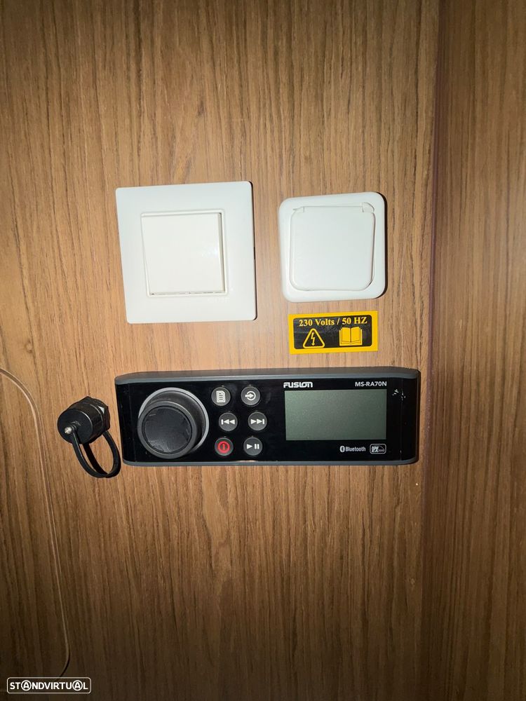 Beneteau 8.8 Sundeck - 15