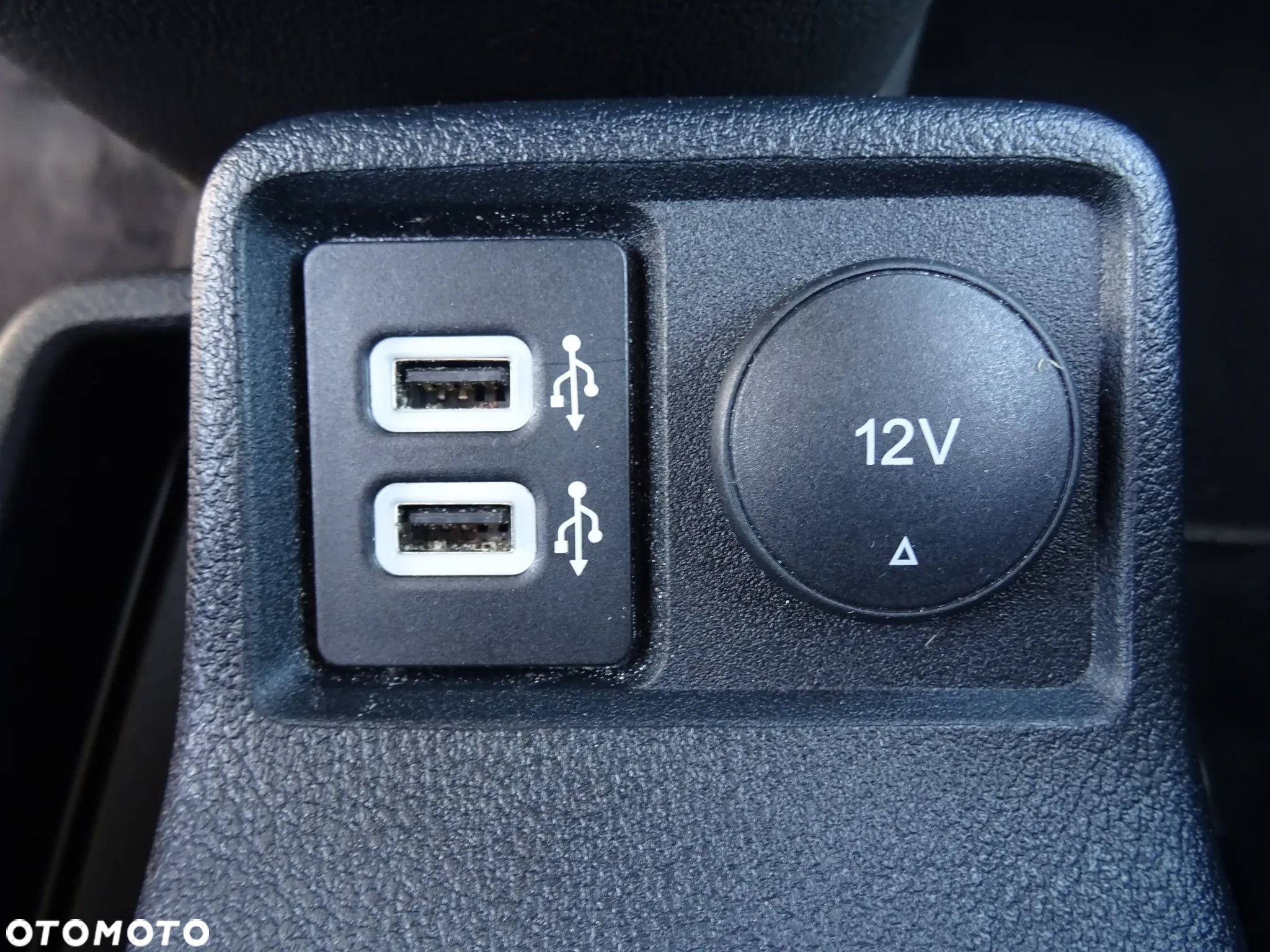 Ford Tourneo Connect 1.5TDCi Start-Stop Titanium - 32