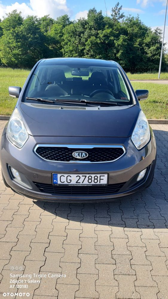 Kia Venga - 10