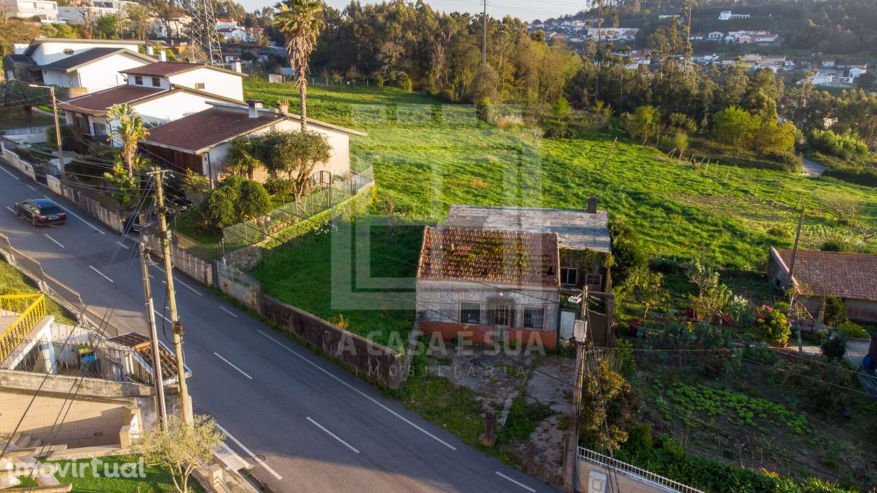 Terreno com ruína e 6.701 m² em Nogueira da Regedoura, S.M. Feira - Grande imagem: 3/12