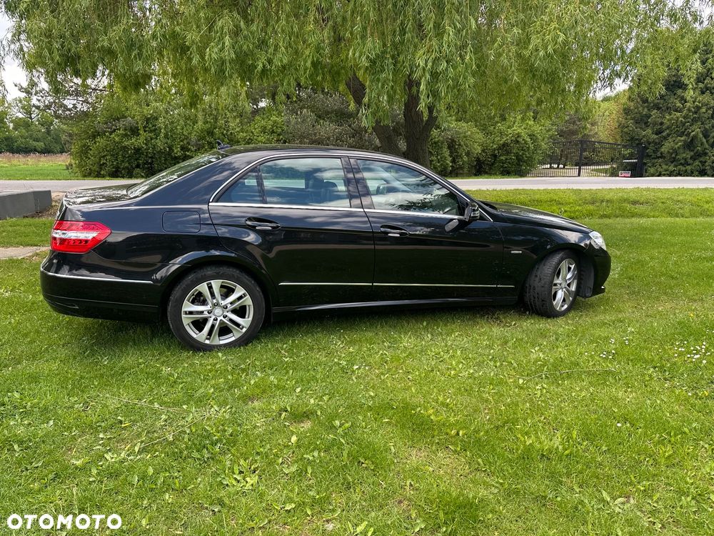 Mercedes-Benz Klasa E 250 CDI DPF BlueEFFICIENCY Automatik Avantgarde - 3
