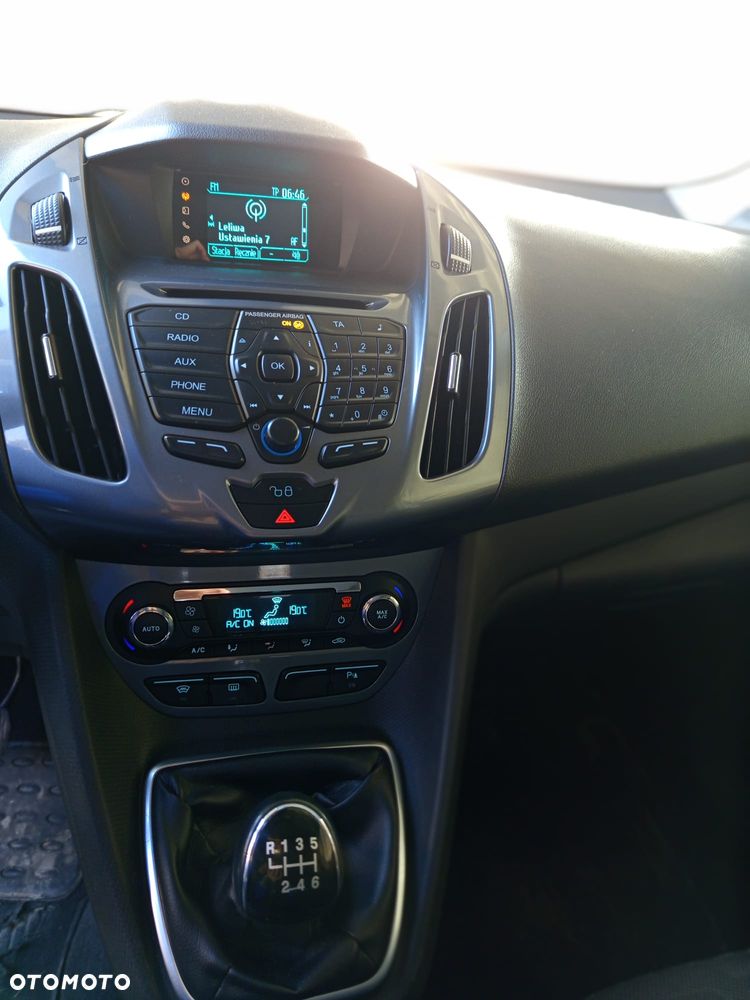 Ford Tourneo Connect Grand - 11