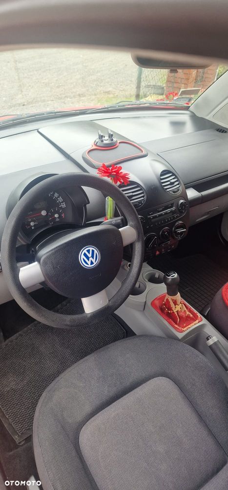 Volkswagen New Beetle - 6