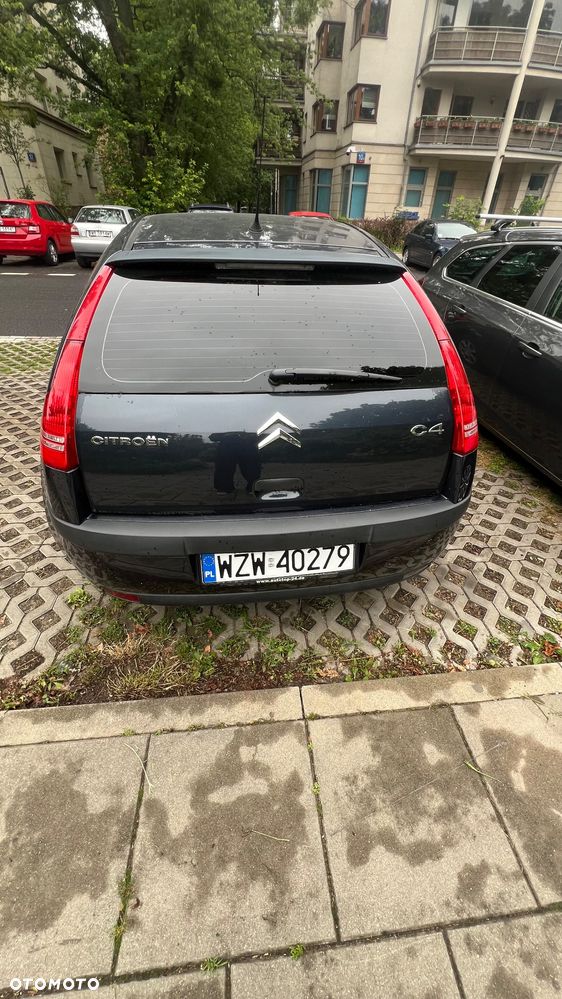 Citroën C4 1.4 16V Equilibre - 6