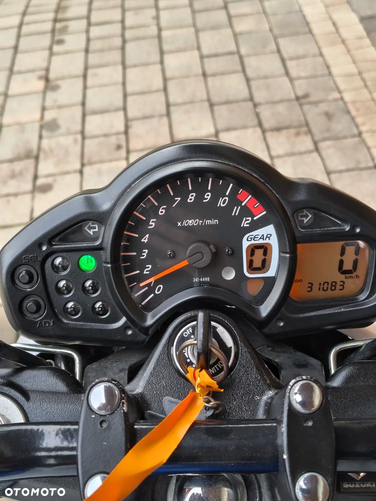 Suzuki Gladius - 11