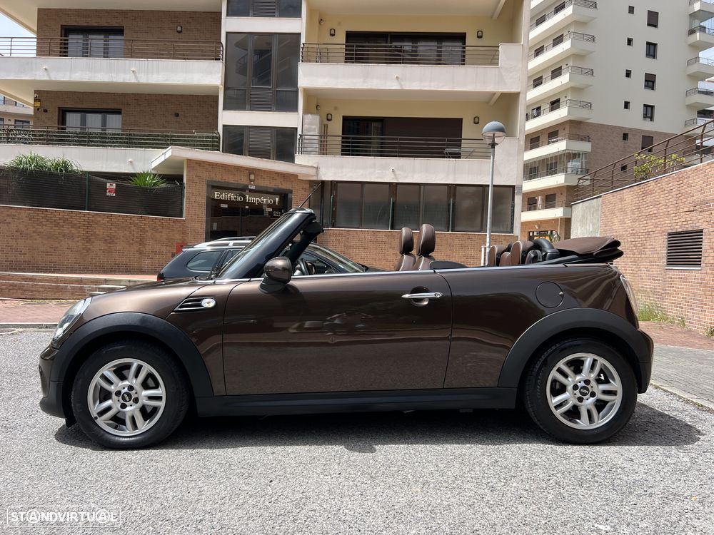MINI Cabrio Cooper D Highgate - 24