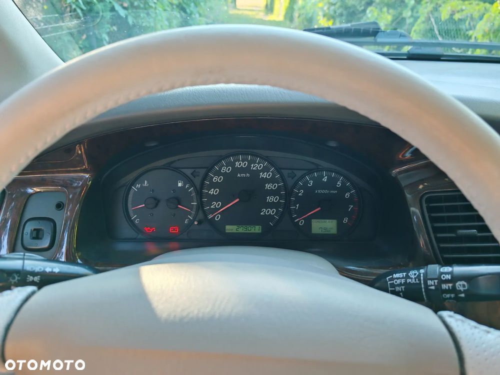 Mazda MPV - 6
