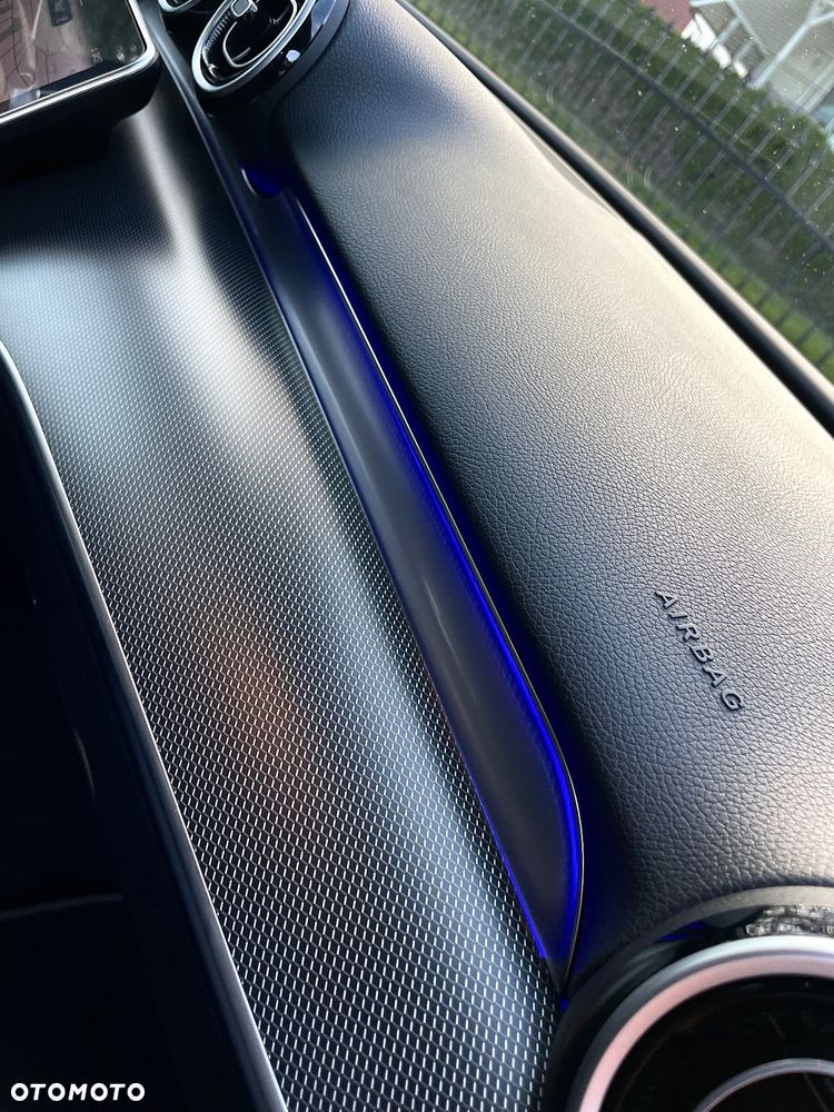 Mercedes-Benz Klasa C 220 d T 9G-TRONIC - 32