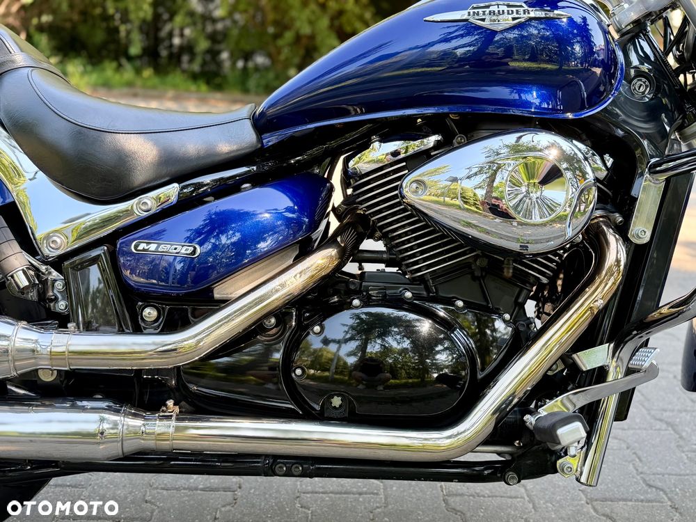 Suzuki Intruder - 10