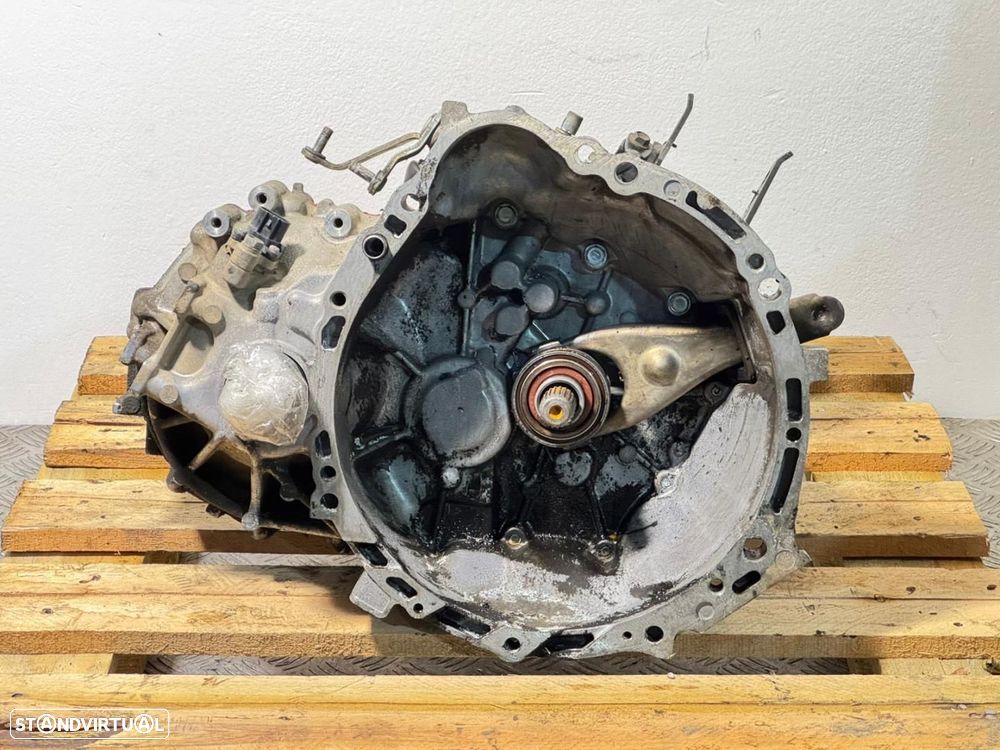 Caixa de velocidades manual TOYOTA COROLLA (_E11_) 1.3 303001A420 MOTOR 4E-FE - 1