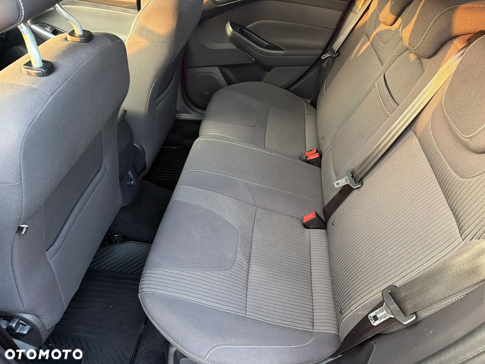 Ford Focus 1.6 EcoBoost Titanium - 18