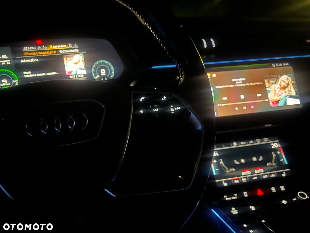 Audi Q8 Sportback e-tron 55 quattro S line - 10