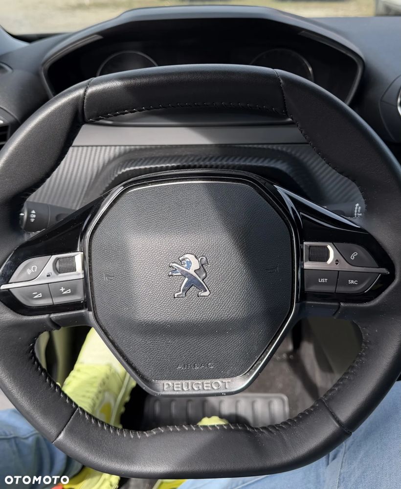 Peugeot 2008 PureTech 100 Active S&S BVM6 - 18