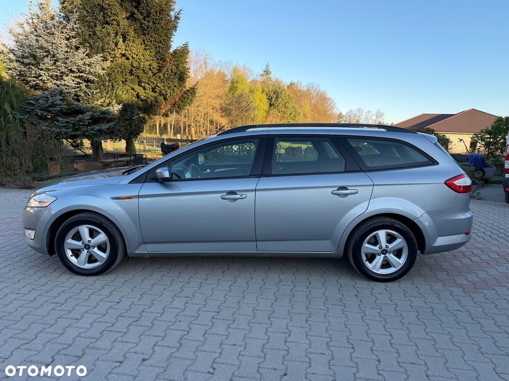 Ford Mondeo 1.8 TDCi Ghia - 11