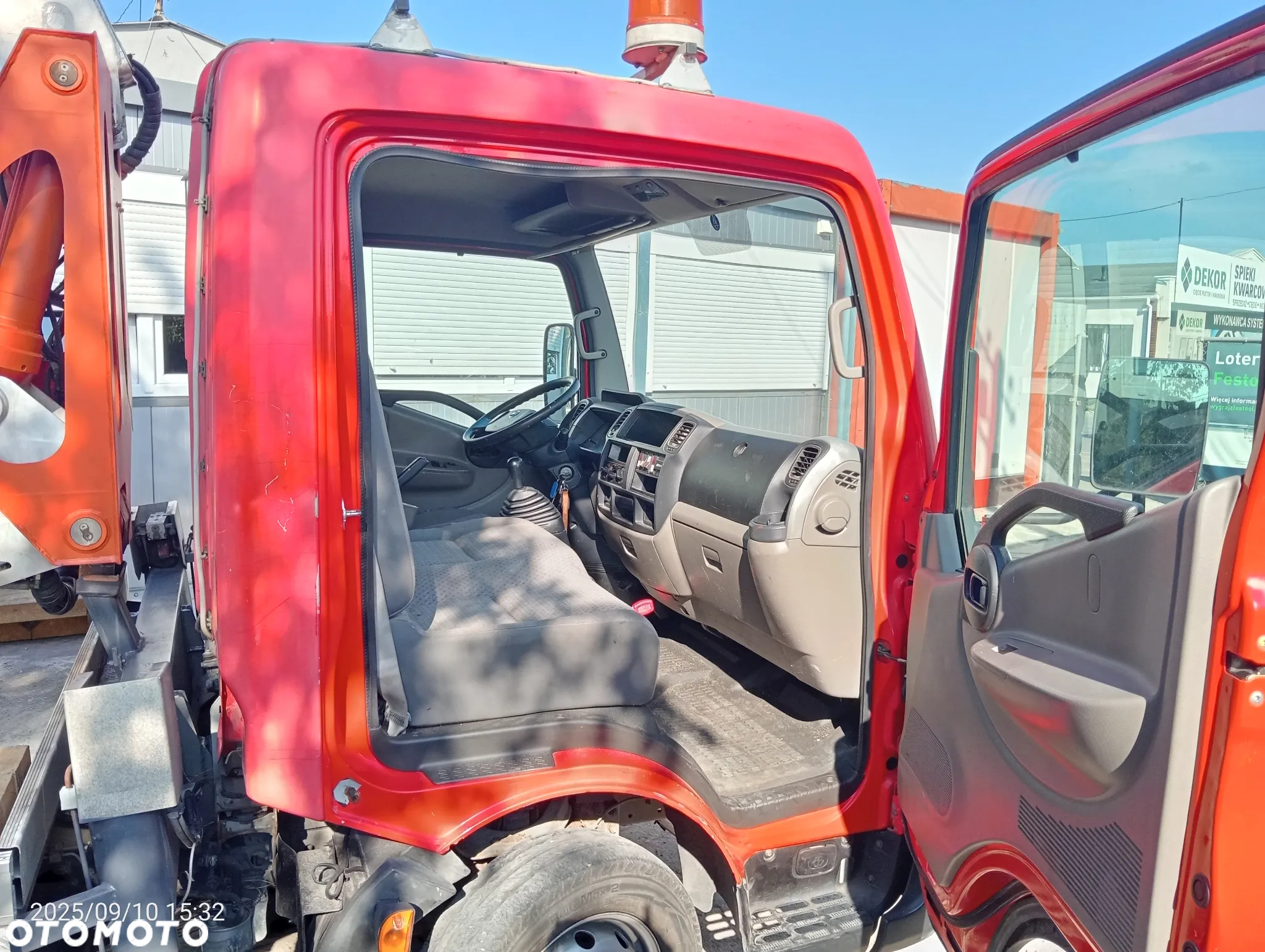 Nissan CABSTAR - 8