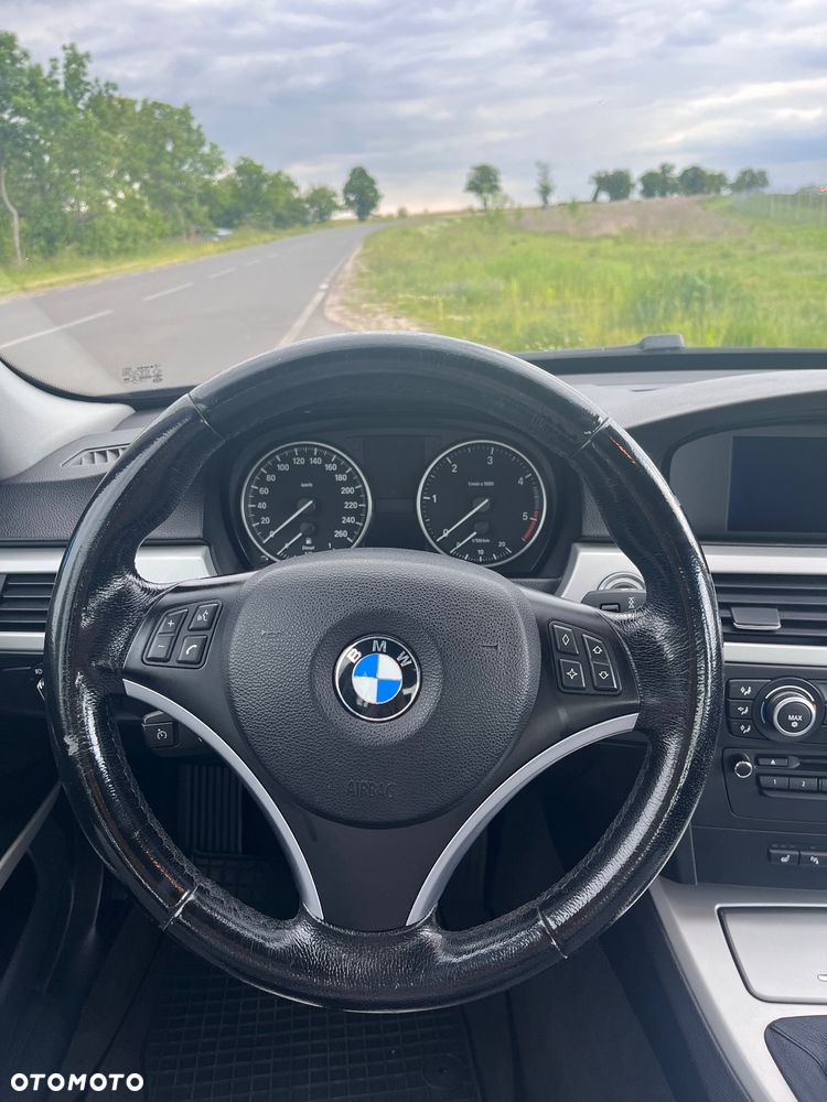BMW Seria 3 318d - 21
