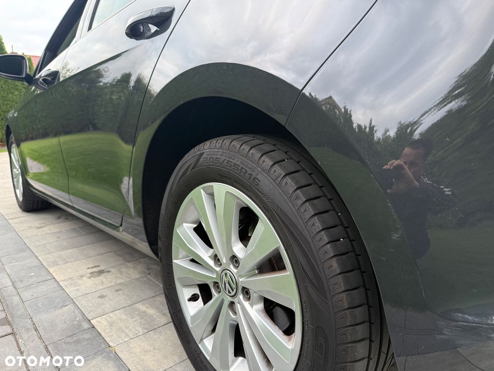 Volkswagen Golf - 26
