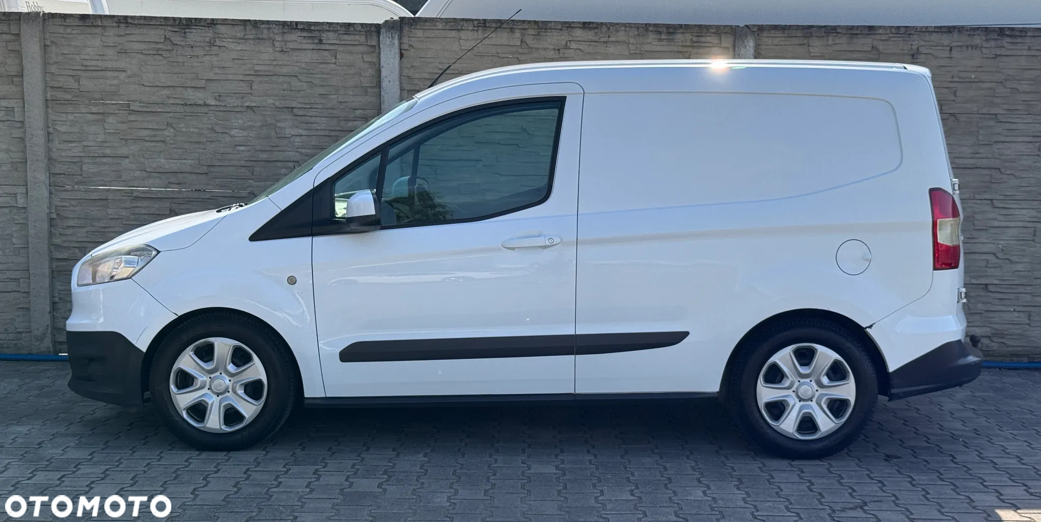 Ford Transit Courier - 5