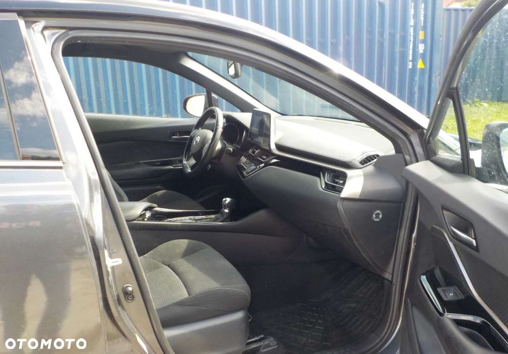 Toyota C-HR - 10
