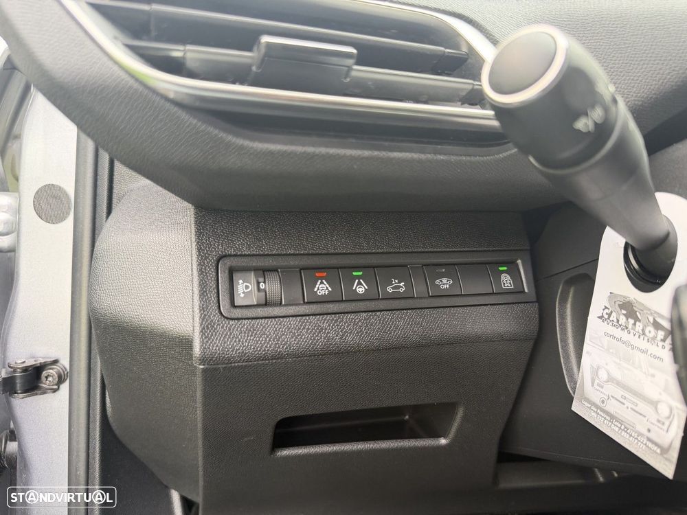 Peugeot 5008 1.2 PureTech Allure Pack EAT8 - 31