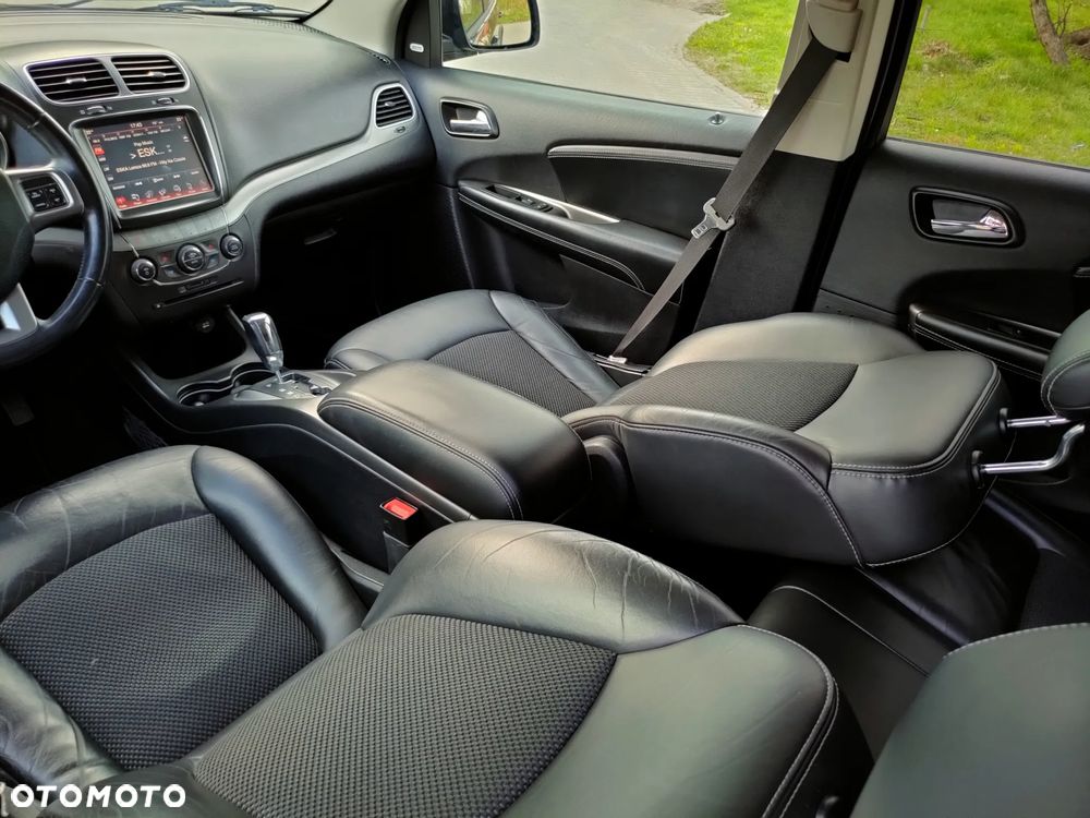 Fiat Freemont 2.0 Multijet 16V DPF Automatik Allrad Lounge - 28