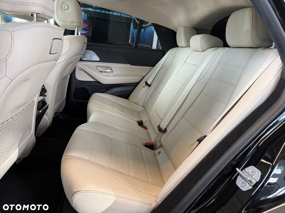Mercedes-Benz GLE - 12