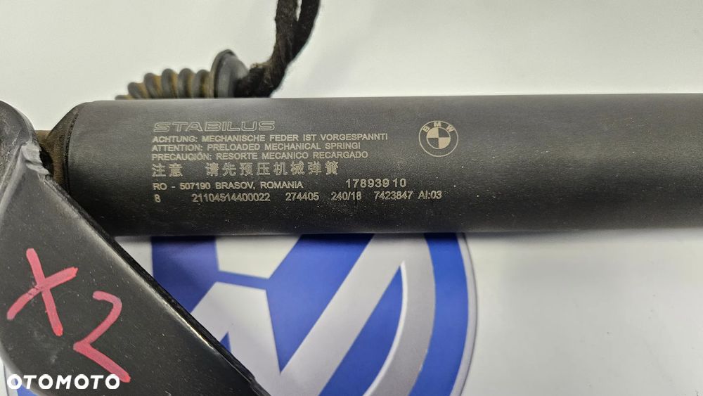 BMW X2 F39 Siłownik elektryczny klapy bagażnika Teleskop klapy praw lewy KOMPLET 7423847 7423847 - 7