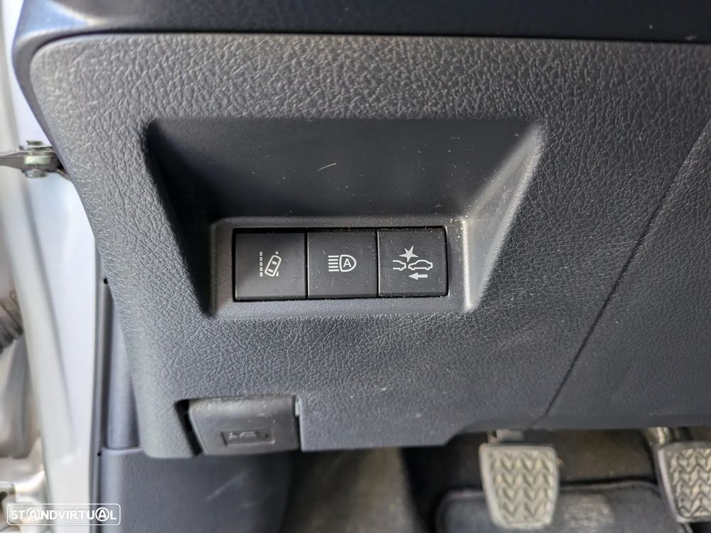 Toyota Yaris 1.0 VVT-i Exclusive - 7