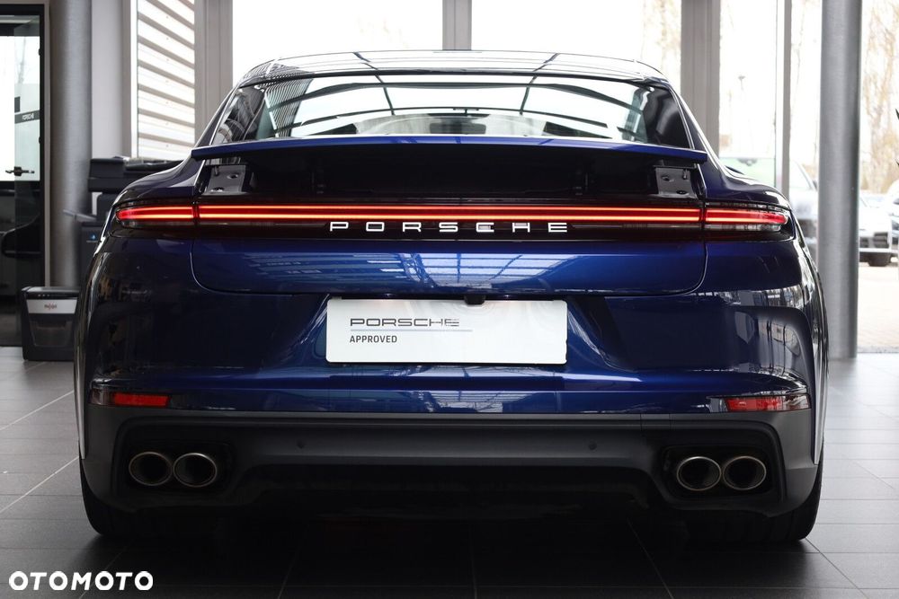 Porsche Panamera 4 - 10