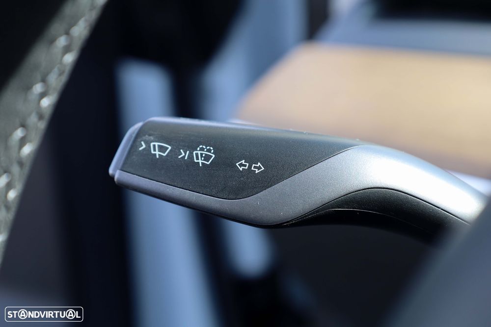 Tesla Model 3 Tração Traseira Standard - 24