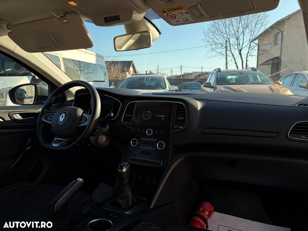 Renault Megane Blue dCi 116 Zen - 18