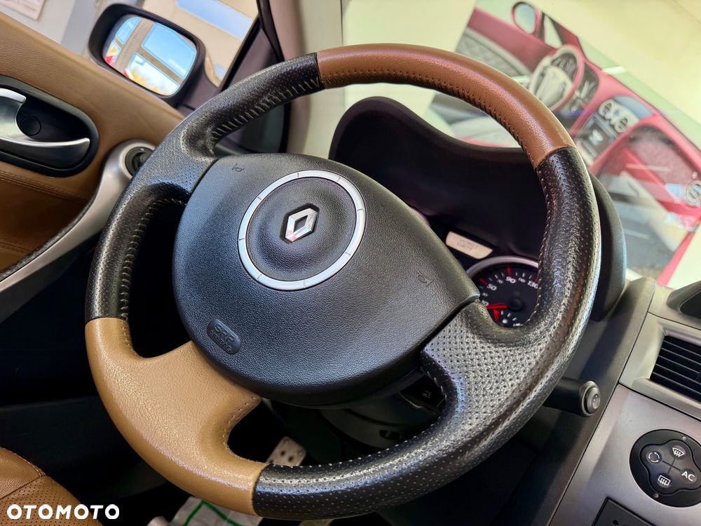 Renault Megane 2.0 Luxe Privilege - 32