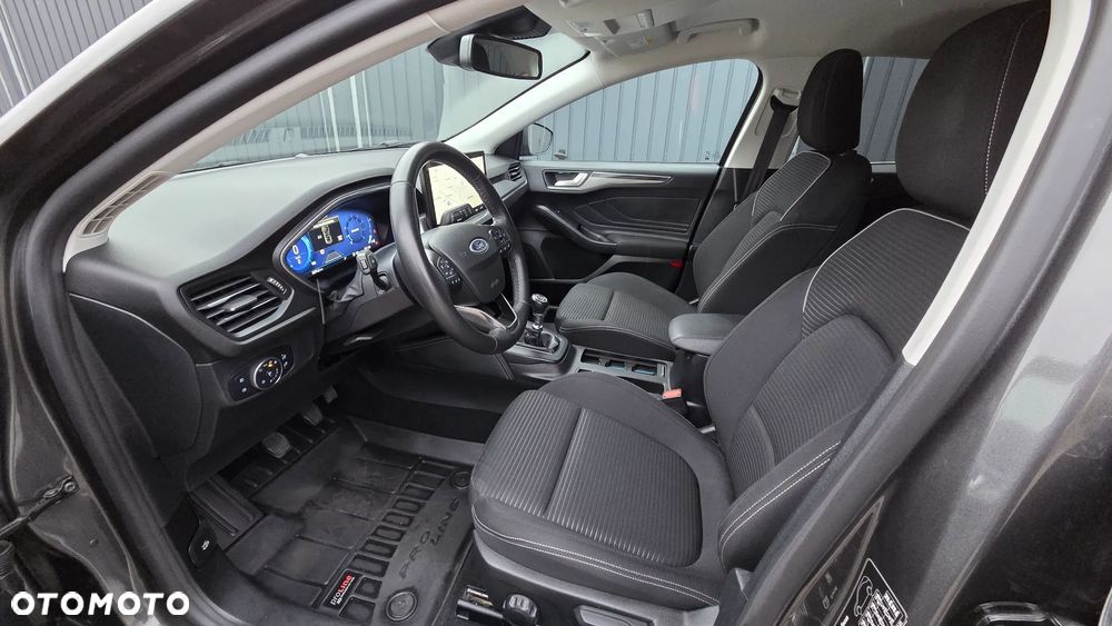 Ford Focus 1.0 EcoBoost Titanium X - 2