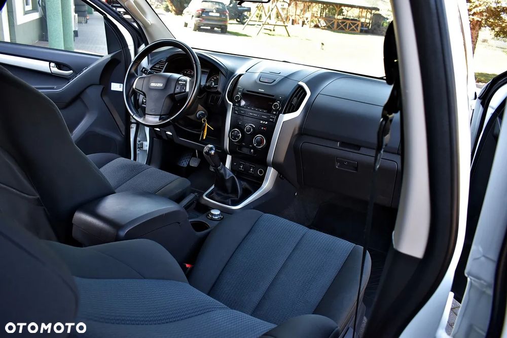 Isuzu D-Max 4x4 Double Cab Custom - 36