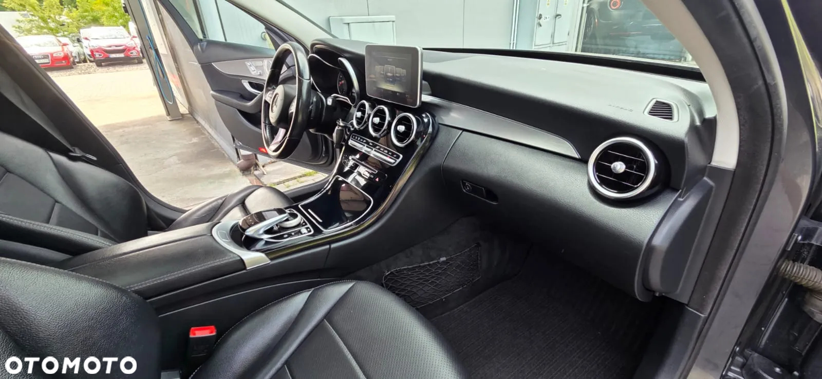 Mercedes-Benz Klasa C 220 T CDI DPF Automatik Elegance - 37