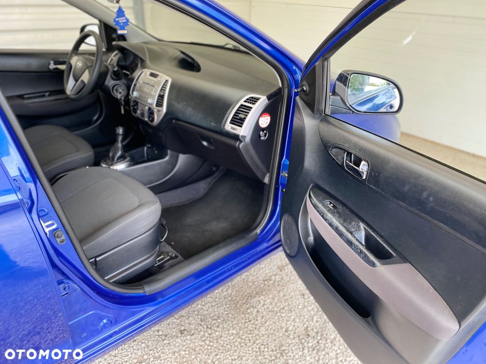 Hyundai i20 1.2 Classic EU5 - 14