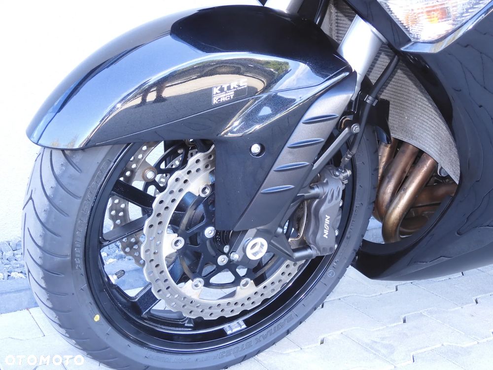Kawasaki GTR - 32