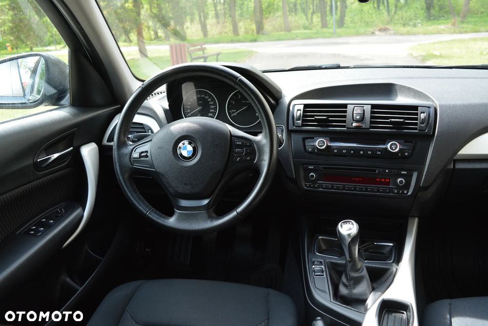 BMW Seria 1 - 18